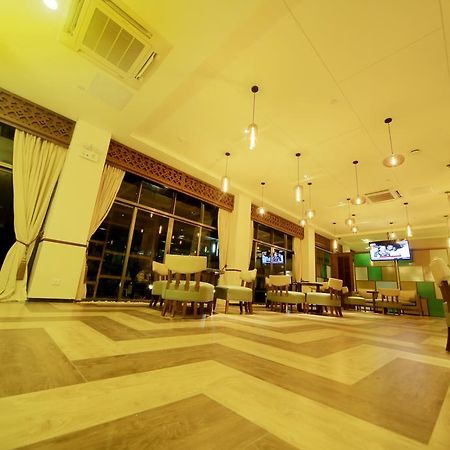 Hotel Africana Кампала Экстерьер фото