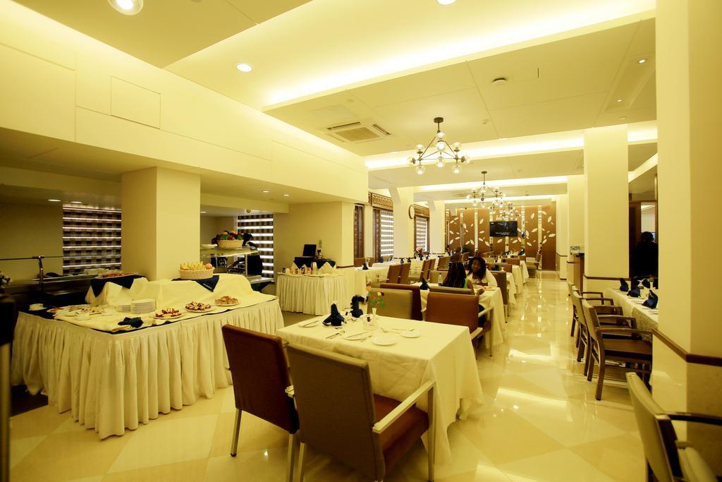 Hotel Africana Кампала Экстерьер фото