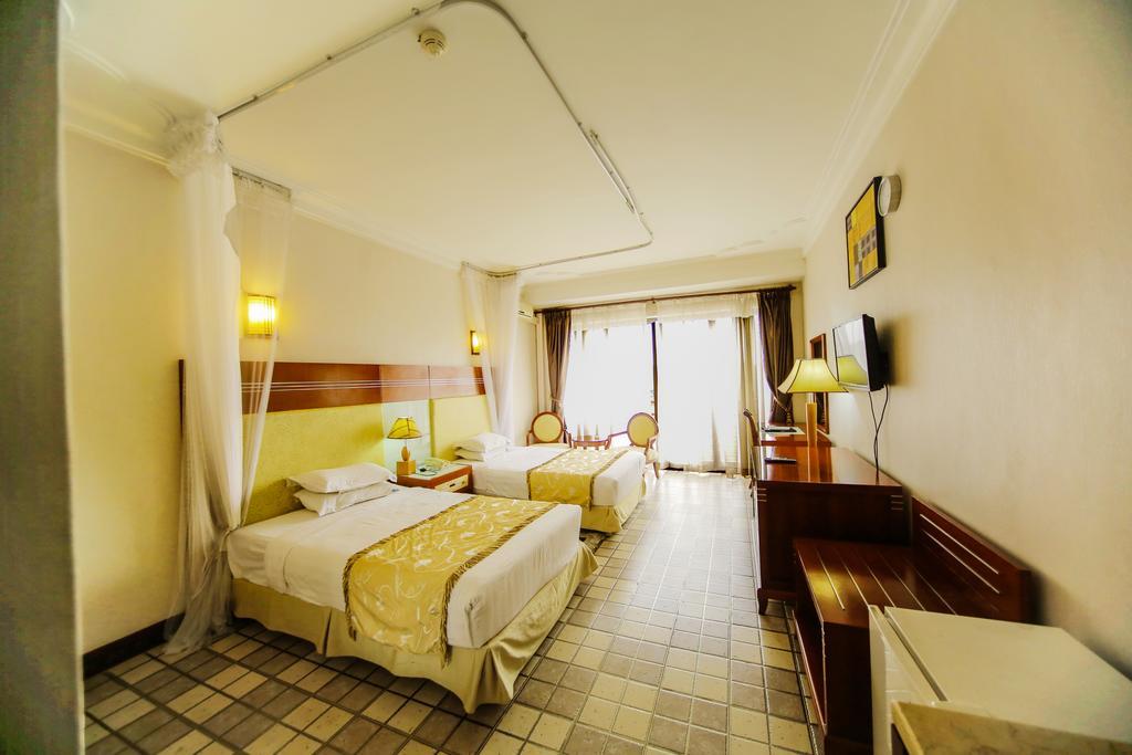 Hotel Africana Кампала Экстерьер фото