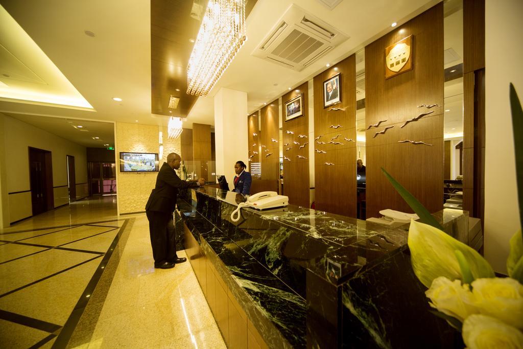 Hotel Africana Кампала Экстерьер фото