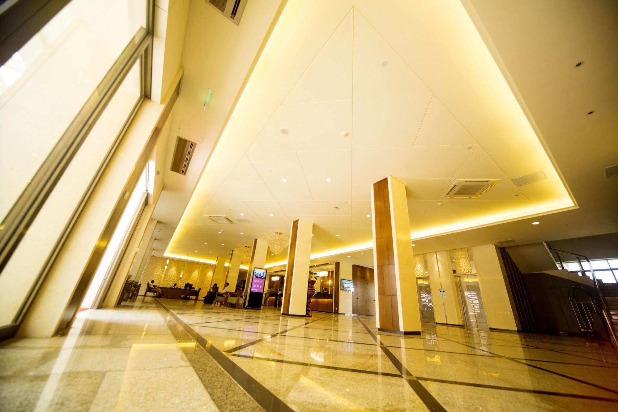 Hotel Africana Кампала Экстерьер фото