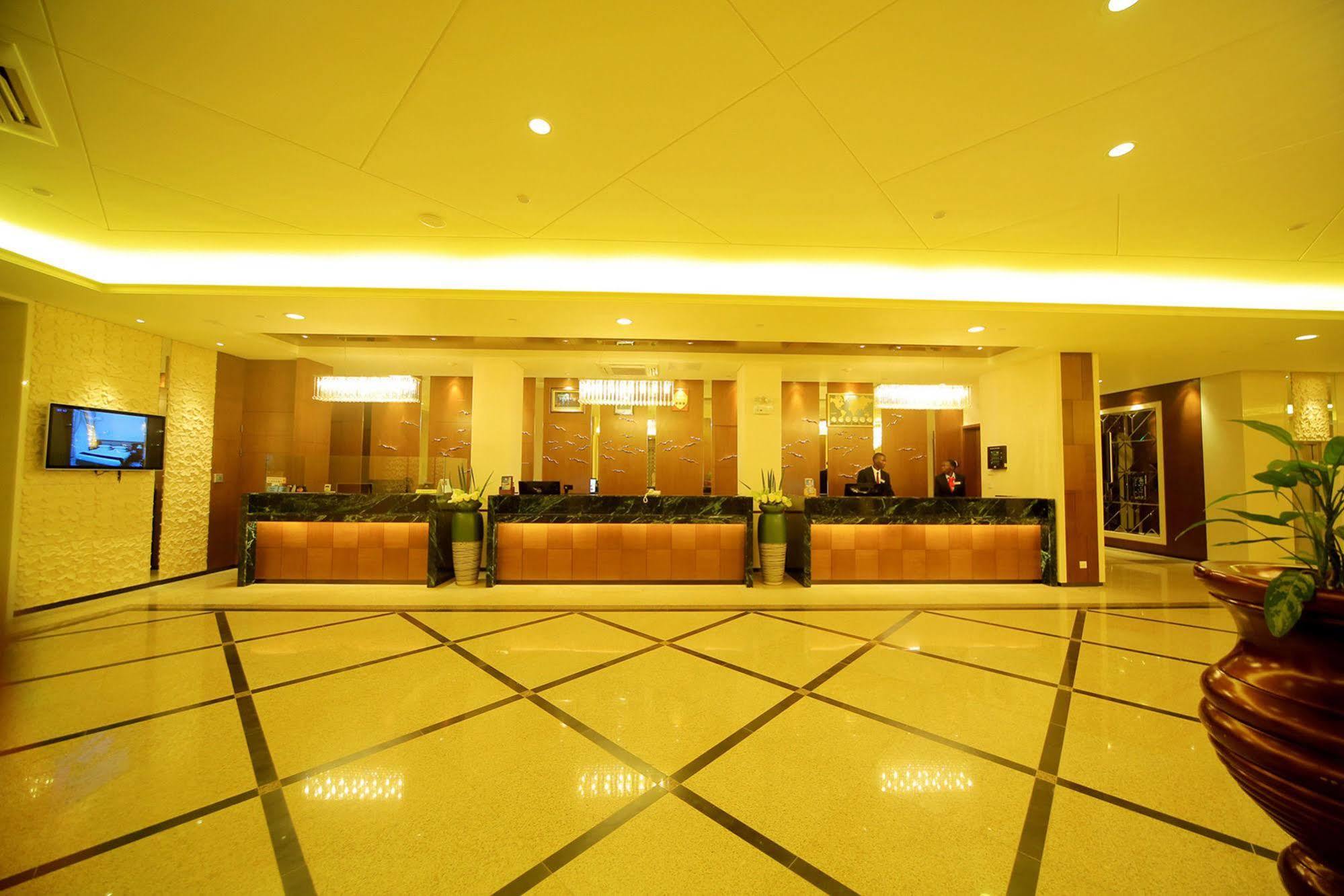 Hotel Africana Кампала Экстерьер фото
